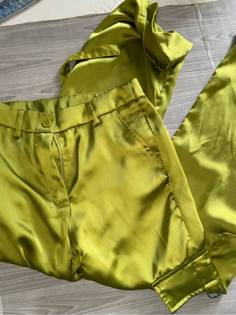 Sincerely Jules Satin Straight-Leg Pants in Chartreuse Green